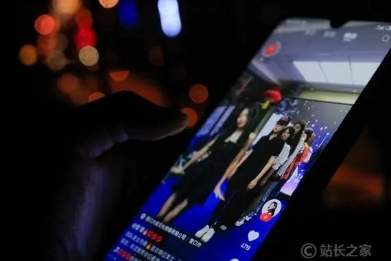 为什么我老公的手机号会显示在别人的快手号上？